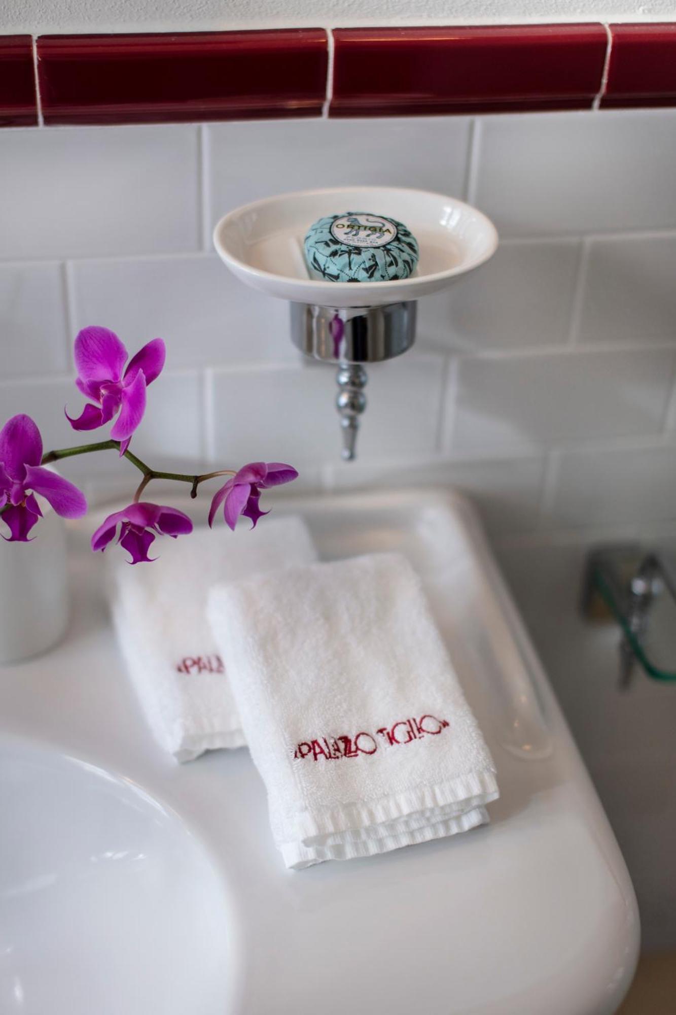 Palazzo Tiglio - A Small Luxury Hotels Of The World San Pancrazio  ภายนอก รูปภาพ